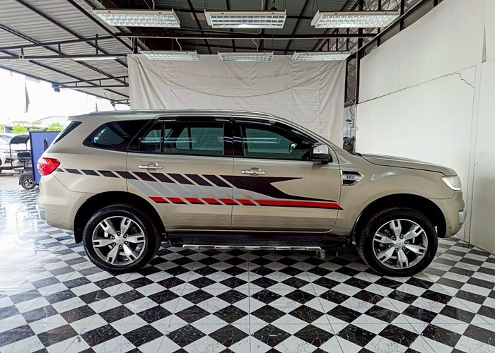 Used 8
                    FORD
                     for Sale Image