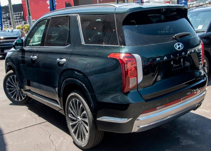 Used 1
                    HYUNDAI
                     for Sale Image