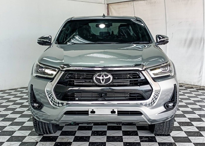 Used 8
                    TOYOTA
                     for Sale Image