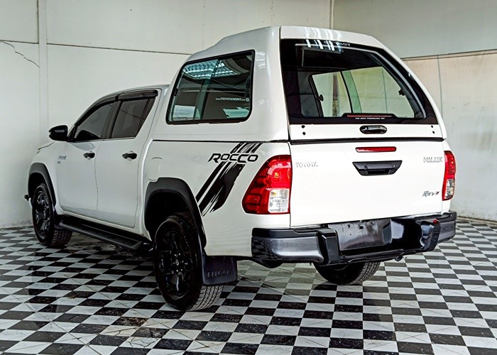 Used 5
                    TOYOTA
                     for Sale Image