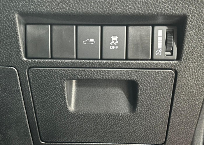 Used 1
                    ISUZU
                     for Sale Image